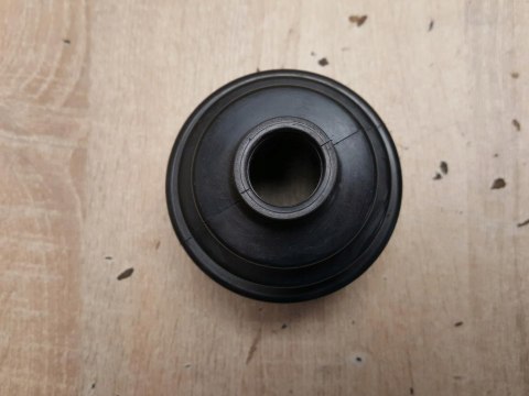 OSŁONA PRZEGUBU PÓŁOSI NAPĘDOWEJ C-7113