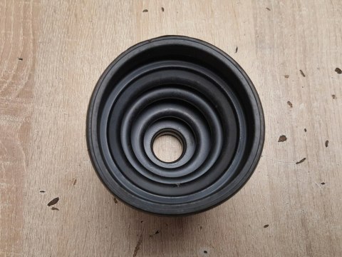 OSŁONA PRZEGUBU PÓŁOSI NAPĘDOWEJ C-8002