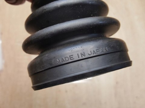 OSŁONA PRZEGUBU PÓŁOSI NAPĘDOWEJ C-8002