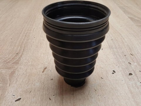 OSŁONA PRZEGUBU PÓŁOSI NAPĘDOWEJ T2H930 OSŁONA PRZEGUBU PÓŁOSI NAPĘDOWEJ T2H930
