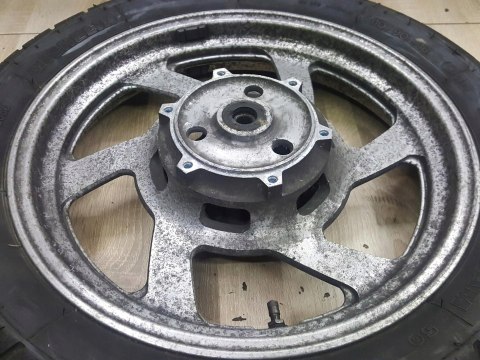 YAMAHA FZX 750 FAZER KOŁO FELGA PRZÓD PRZEDNIE 16 YAMAHA FZX 750 FAZER KOŁO FELGA PRZÓD PRZEDNIE 16
