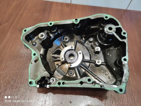 HONDA FORZA 250 POKRYWA OSŁONA KAPA DEKIEL SILNIKA HONDA FORZA 250 POKRYWA OSŁONA KAPA DEKIEL SILNIKA