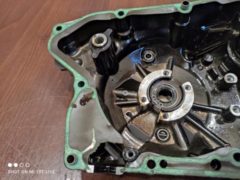HONDA FORZA 250 POKRYWA OSŁONA KAPA DEKIEL SILNIKA HONDA FORZA 250 POKRYWA OSŁONA KAPA DEKIEL SILNIKA