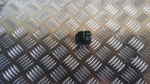 Honda Forza 250, Przekaznik Rozrusznika