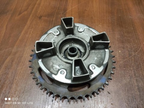 KAWASAKI GPZ 500 ZABIERAK ZĘBATKA KOŁA TYŁ KAWASAKI GPZ 500 ZABIERAK ZĘBATKA KOŁA TYŁ