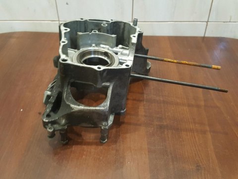 PIAGGIO X8 X9 125 KARTER BLOK SILNIKA POŁÓWKA