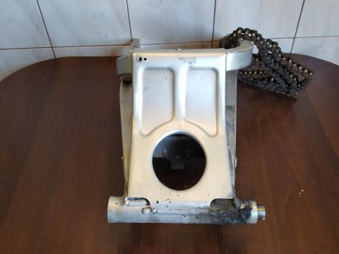 YAMAHA YZF R6 5EB 98-02 WAHACZ TYŁ TYLNY YAMAHA YZF R6 5EB 98-02 WAHACZ TYŁ TYLNY