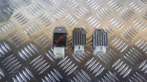 Coliber, Router bassa 50 4t, Regulator napięcia