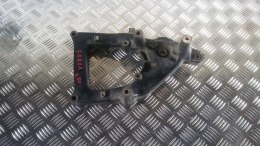 Honda Forza 250, Wachacz, Mocowanie silnka