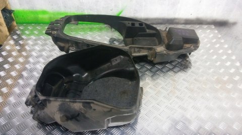 Honda Jazz 250, Kokpit, Kufer pod kanape Honda Jazz 250, Kokpit, Kufer pod kanape
