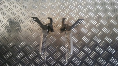 Honda Jazz 250, Podnóżek pasażera