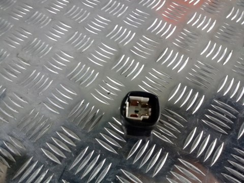 Honda Lead 100, Przekaznik rozrusznika