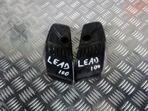 Honda Lead 100, Stopki pasażera, podłoga pod nogi