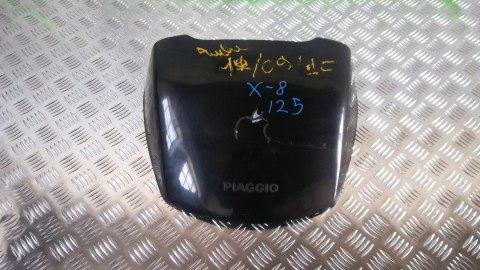 Piaggio x8 125, Osłona, Klapa tylna, plastik Piaggio x8 125, Osłona, Klapa tylna, plastik