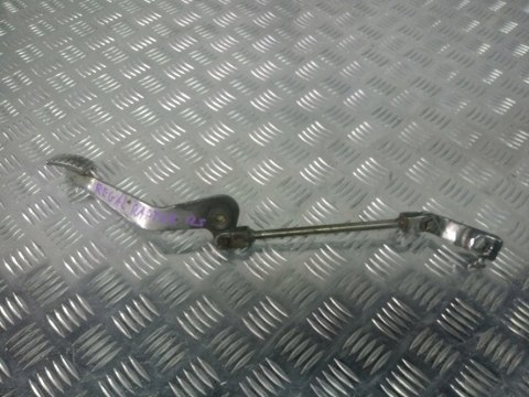 Regal Raptor 125, Dzwignia hamulca, hamulec tył