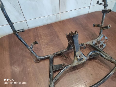 HONDA CBR 600 F1 PC19 STELAŻ CZASZY HONDA CBR 600 F1 PC19 STELAŻ CZASZY
