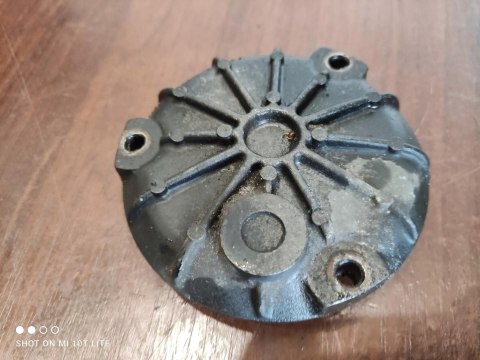 SUZUKI GS 450 DEKIEL POKRYWA KAPA SILNIKA SUZUKI GS 450 DEKIEL POKRYWA KAPA SILNIKA