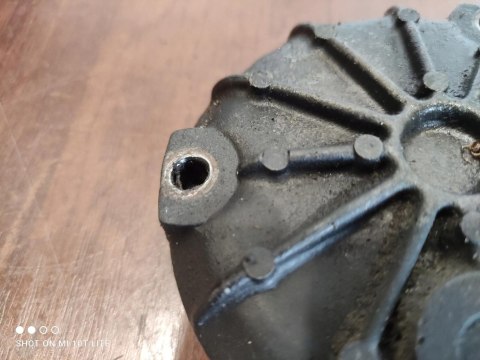 SUZUKI GS 450 DEKIEL POKRYWA KAPA SILNIKA SUZUKI GS 450 DEKIEL POKRYWA KAPA SILNIKA