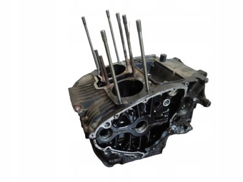 SUZUKI GS 450 KARTERY BLOK SILNIKA SUZUKI GS 450 KARTERY BLOK SILNIKA