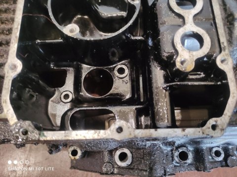 SUZUKI GS 450 KARTERY BLOK SILNIKA SUZUKI GS 450 KARTERY BLOK SILNIKA