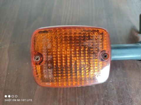 SUZUKI GS 450 KIERUNKOWSKAZ TYŁ TYLNI SUZUKI GS 450 KIERUNKOWSKAZ TYŁ TYLNI