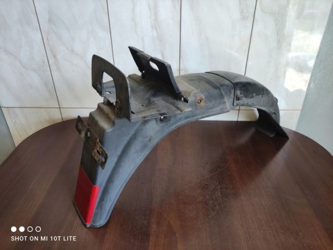 SUZUKI GS 450 NADKOLE WYPEŁNIENIE ZADUPKA OGON SUZUKI GS 450 NADKOLE WYPEŁNIENIE ZADUPKA OGON