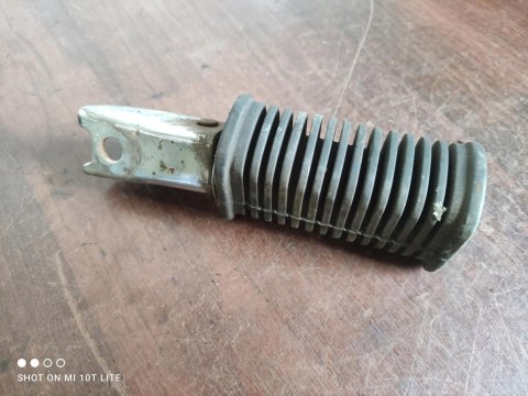 SUZUKI GS 450 PODNÓŻKI SETY KPL X2 SUZUKI GS 450 PODNÓŻKI SETY KPL X2