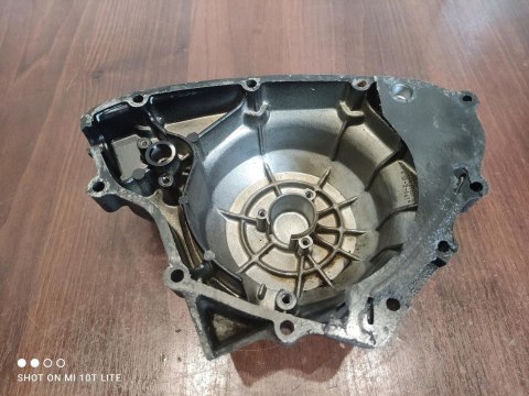 SUZUKI GS 450 POKRYWA DEKIEL KAPA SILNIKA SUZUKI GS 450 POKRYWA DEKIEL KAPA SILNIKA