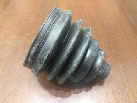 OSŁONA PRZEGUBU PÓŁOSI CFW V6-22027B 2150157500016 OSŁONA PRZEGUBU PÓŁOSI CFW V6-22027B 2150157500016