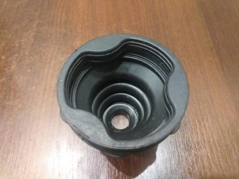 OSŁONA PRZEGUBU PÓŁOSI NAPĘDOWEJ 1H824-2