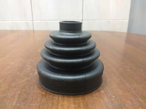 OSŁONA PRZEGUBU PÓŁOSI NAPĘDOWEJ 2X640-5 OSŁONA PRZEGUBU PÓŁOSI NAPĘDOWEJ 2X640-5