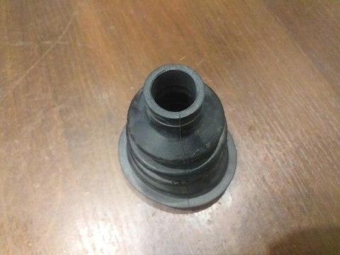 OSŁONA PRZEGUBU PÓŁOSI NAPĘDOWEJ 2H330-6