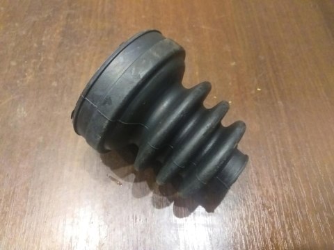 OSŁONA PRZEGUBU PÓŁOSI NAPĘDOWEJ 2H374-1