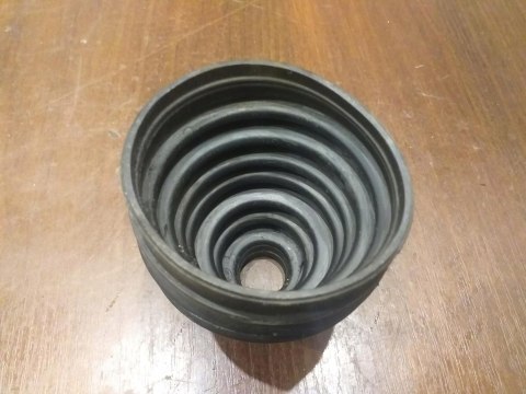 OSŁONA PRZEGUBU PÓŁOSI NAPĘDOWEJ 34-406 OSŁONA PRZEGUBU PÓŁOSI NAPĘDOWEJ 34-406