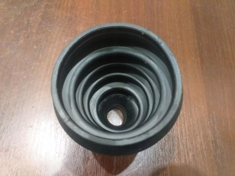 OSŁONA PRZEGUBU PÓŁOSI NAPĘDOWEJ BT-1072