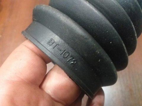 OSŁONA PRZEGUBU PÓŁOSI NAPĘDOWEJ BT-1072