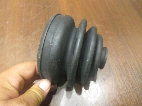 OSŁONA PRZEGUBU PÓŁOSI NAPĘDOWEJ BT-115