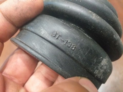 OSŁONA PRZEGUBU PÓŁOSI NAPĘDOWEJ BT-138