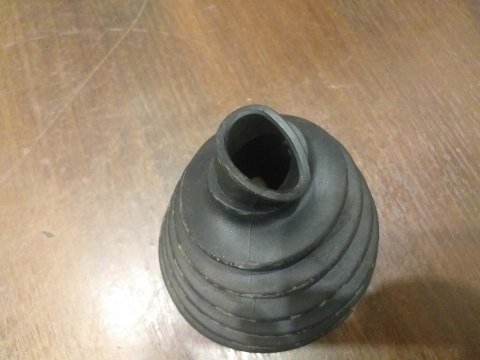 OSŁONA PRZEGUBU PÓŁOSI NAPĘDOWEJ BT-1423 OSŁONA PRZEGUBU PÓŁOSI NAPĘDOWEJ BT-1423