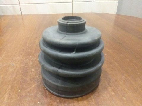 OSŁONA PRZEGUBU PÓŁOSI NAPĘDOWEJ BT-26