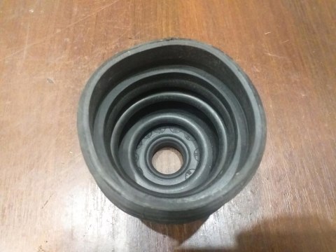 OSŁONA PRZEGUBU PÓŁOSI NAPĘDOWEJ BT-26