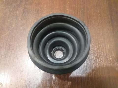 OSŁONA PRZEGUBU PÓŁOSI NAPĘDOWEJ BT-4 OSŁONA PRZEGUBU PÓŁOSI NAPĘDOWEJ BT-4