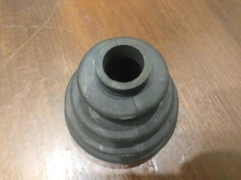 OSŁONA PRZEGUBU PÓŁOSI NAPĘDOWEJ BT-70