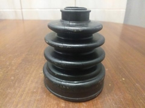 OSŁONA PRZEGUBU PÓŁOSI NAPĘDOWEJ C-6024