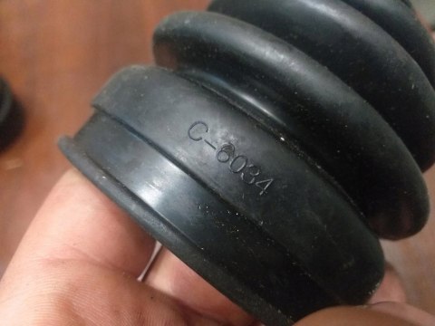 OSŁONA PRZEGUBU PÓŁOSI NAPĘDOWEJ C-6034