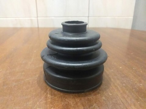 OSŁONA PRZEGUBU PÓŁOSI NAPĘDOWEJ C-6116