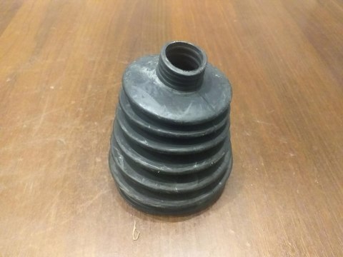 OSŁONA PRZEGUBU PÓŁOSI NAPĘDOWEJ C-7104