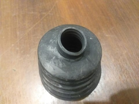 OSŁONA PRZEGUBU PÓŁOSI NAPĘDOWEJ C-7104