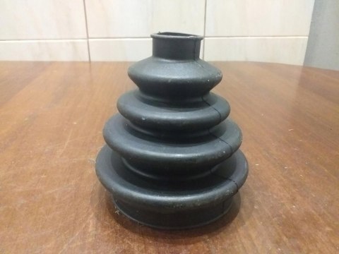 OSŁONA PRZEGUBU PÓŁOSI NAPĘDOWEJ C1X779-2