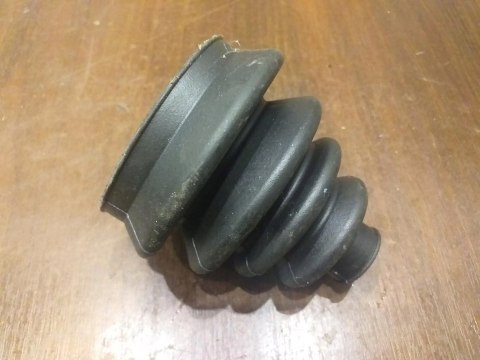 OSŁONA PRZEGUBU PÓŁOSI NAPĘDOWEJ C1X779-2